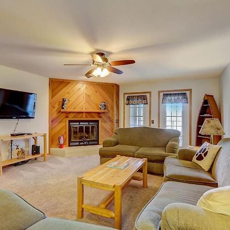 Brown Family Condo For Families Golf Trips And Girls Getaways Wisconsin Dells Buitenkant foto