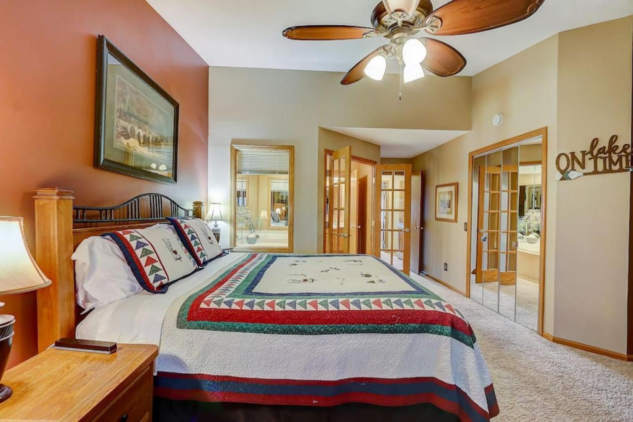 Brown Family Condo For Families Golf Trips And Girls Getaways Wisconsin Dells Buitenkant foto