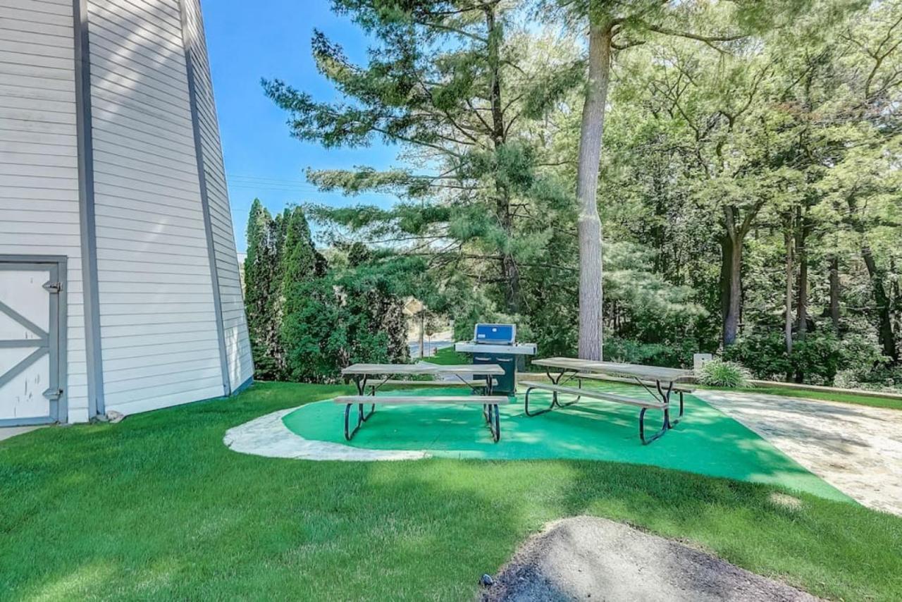 Brown Family Condo For Families Golf Trips And Girls Getaways Wisconsin Dells Buitenkant foto