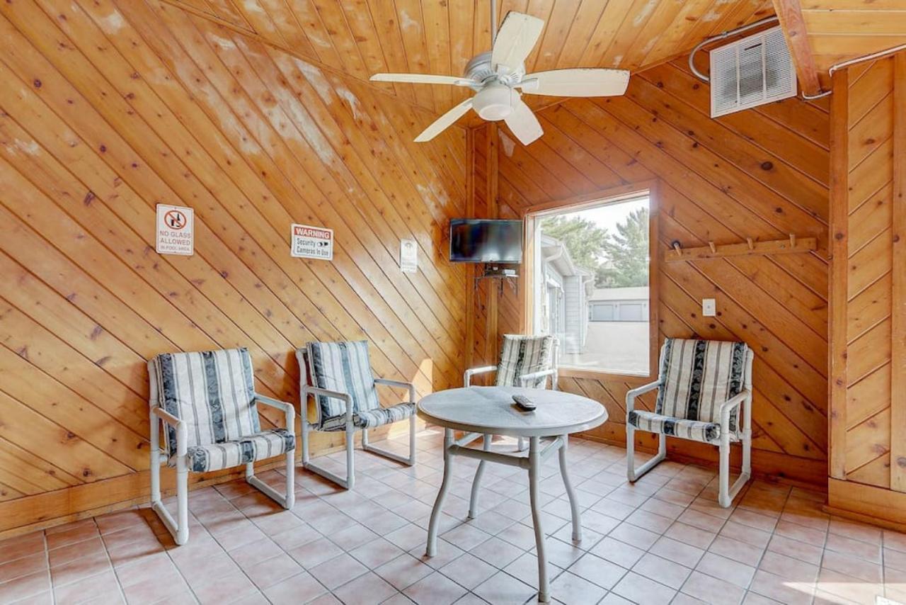 Brown Family Condo For Families Golf Trips And Girls Getaways Wisconsin Dells Buitenkant foto