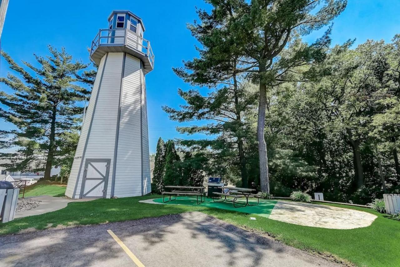 Brown Family Condo For Families Golf Trips And Girls Getaways Wisconsin Dells Buitenkant foto